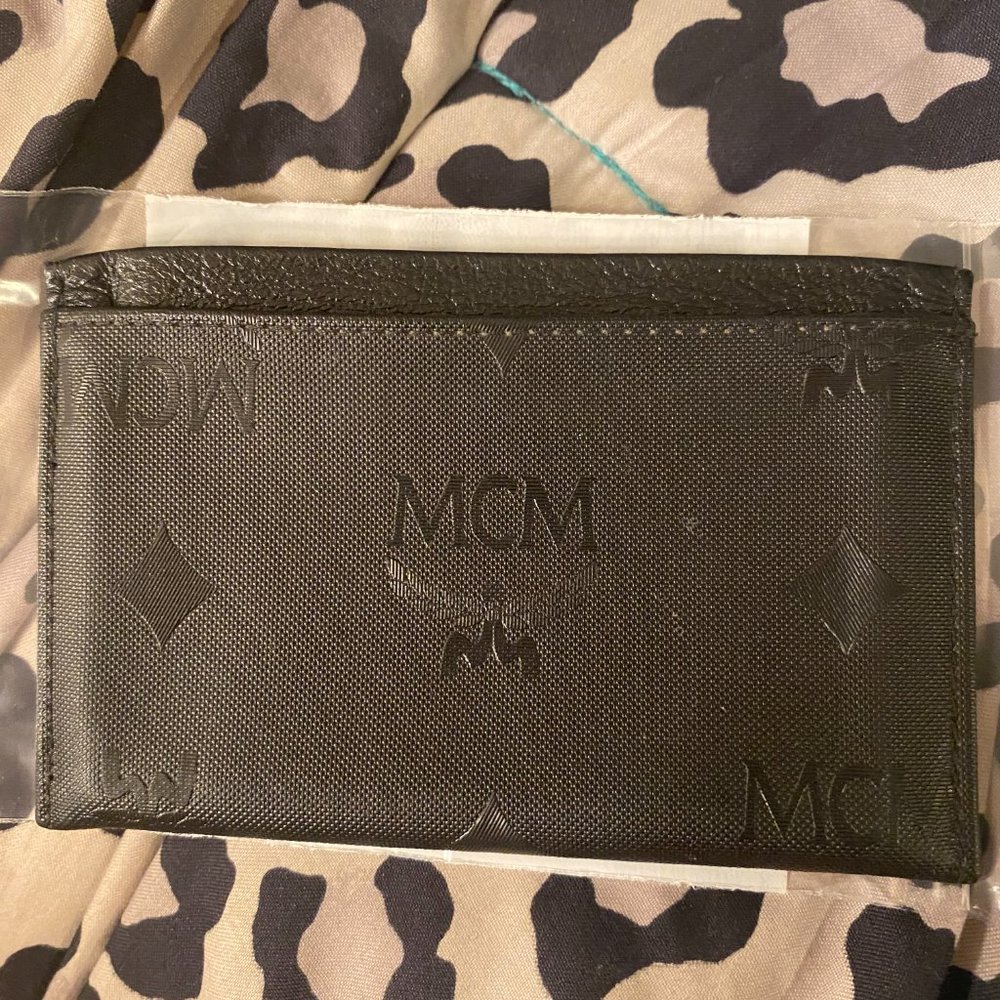 MCM Credit Card Holder Pocket  Black Visetos Authentic